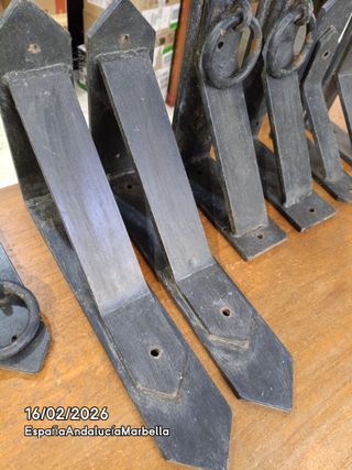 Angulos de hierro para pergolas.