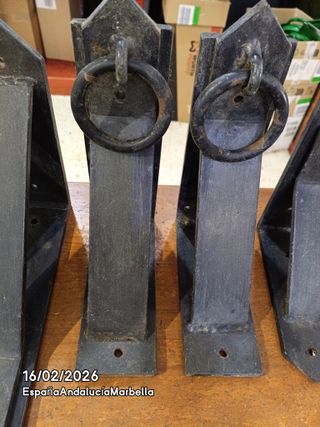 Angulos de hierro para pergolas.