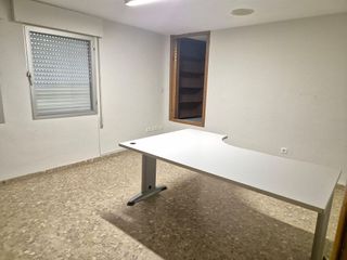 Oficina en venta en Huerta Rosales - Valdepasillas en Badajoz