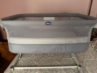 Cuna colecho Chicco gris, se pliega.