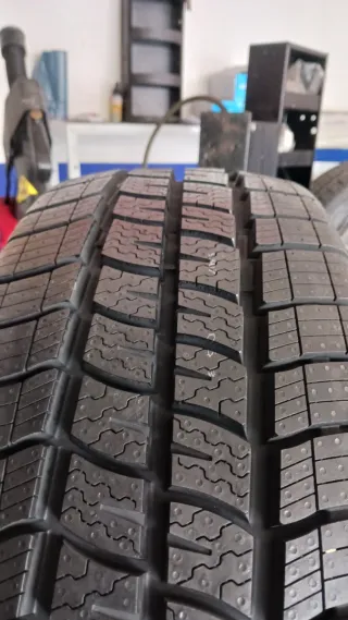 215/60 R17C 109/107H VREDESTEIN COMTRAC 2 ALLSEASO