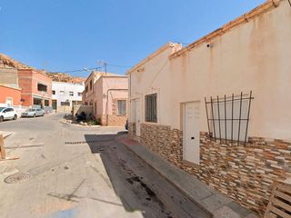 Casa adosada en venta en La Chanca - Pescadería en Almería
