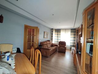 Casa adosada en venta en Tomelloso