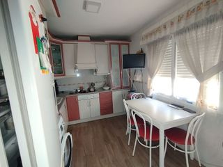 Casa adosada en venta en Tomelloso