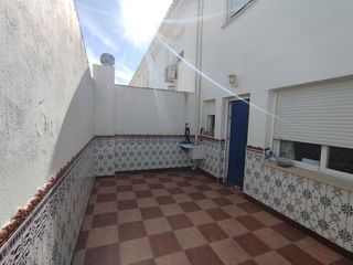 Casa adosada en venta en Tomelloso
