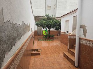 Casa adosada en venta en Don Benito