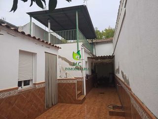Casa adosada en venta en Don Benito