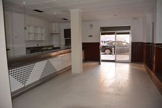 Local comercial en alquiler en Elda