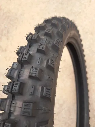 Michelin Tracker Neumático