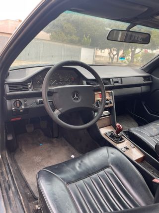Mercedes-Benz 230 CE