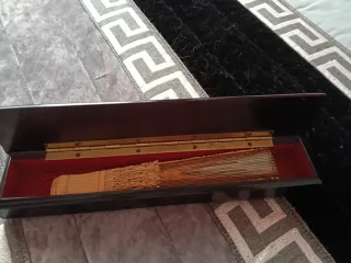 Abanico Hueso Pintado a Mano Firmado