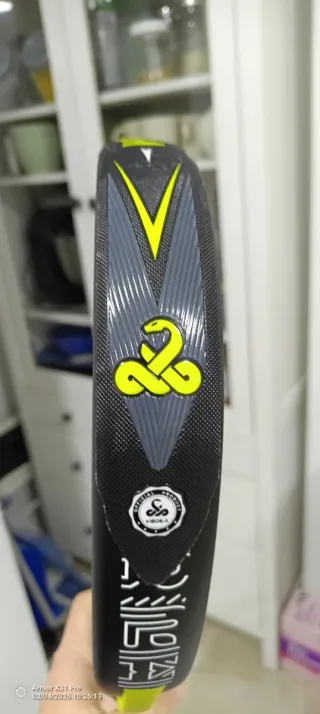 Pala Pádel Vibor-A Mamba Pro Black 2025