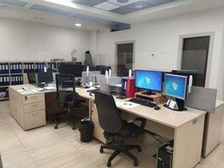 Local comercial en venta en Plaza España - Villa Pilar - Reyes Católicos - Vadillos en Burgos