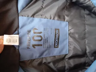 Chaqueta Impermeable Wedze Azul y Negra