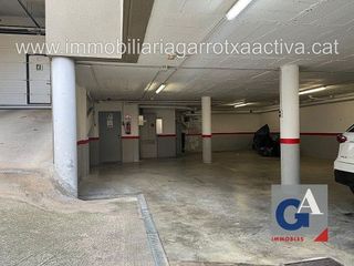 Garaje en venta en Olot