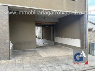 Garaje en venta en Olot