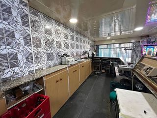 Local comercial en venta en Veinat en Salt