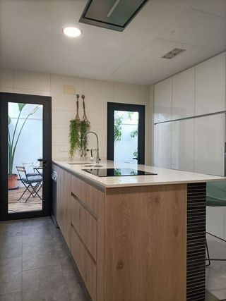 Casa adosada en alquiler en Arco Norte - Avda. España en Dos Hermanas