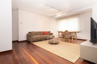 Piso en alquiler en Ensanche - Sar en Santiago de Compostela