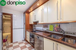 Casa adosada en venta en Angustias - Chana - Encina en Granada