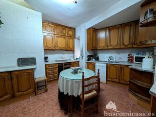 Chalet en venta en Linares