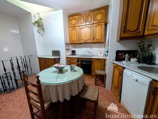 Chalet en venta en Linares