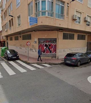 Local comercial en alquiler en Playa del Cura en Torrevieja
