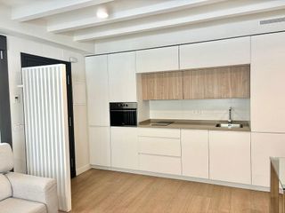 Piso en alquiler en Los Remedios en Sevilla