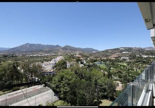 Piso en alquiler en Los Monteros - Bahía de Marbella en Marbella