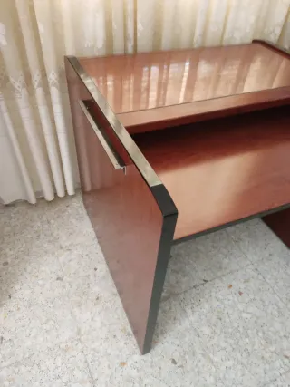 Escritorio modular de oficina.