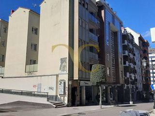 Local comercial en venta en Zona Teatro Campoamor en Oviedo