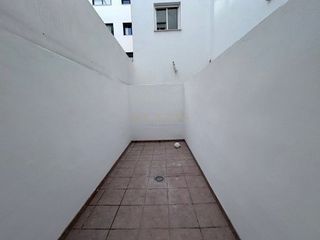 Piso en venta en Parque Victoria Eugenia en Málaga