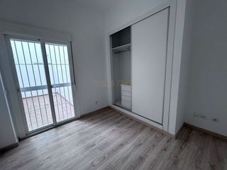 Piso en venta en Parque Victoria Eugenia en Málaga