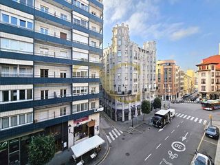 Piso en venta en Centro en Gijón