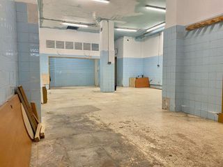 Local comercial en venta en Este en Castellón de la Plana