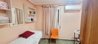 Piso en venta en Ciudad Jardín en Alicante