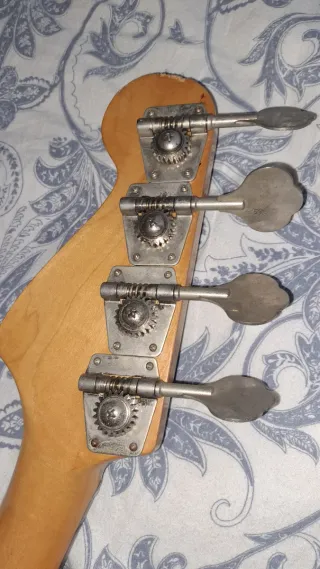 Bajo Eléctrico Vintage Tacoma Precision Bass