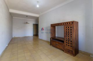 Piso en venta en Mercado en Alicante