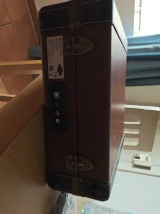 Tocadiscos Maleta Marrón y Negro Nostalgia