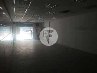 Local comercial en alquiler en Montcada Centre - La Ribera en Montcada i Reixac