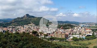 Local comercial en alquiler en Montcada Centre - La Ribera en Montcada i Reixac