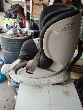 Silla Coche Bebé Giratoria 360º Britax Römer