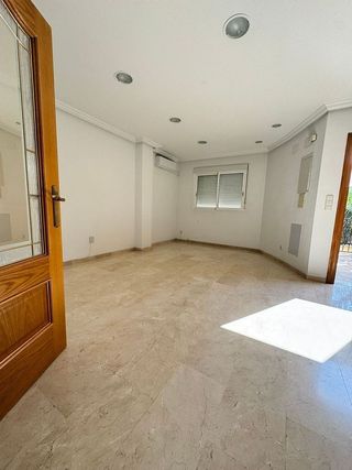 Casa adosada en alquiler en El Travaló - Martínez Valero en Elche