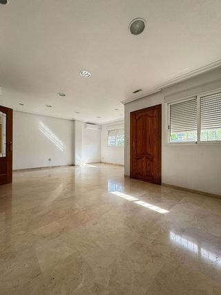 Casa adosada en alquiler en El Travaló - Martínez Valero en Elche