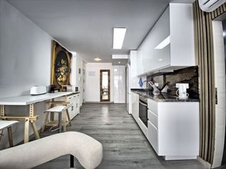 Piso en venta en Playa Bajadilla - Puertos en Marbella