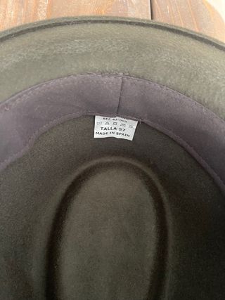 Sombrero de lana merina verde