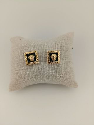 Pendientes Versace Medusa.