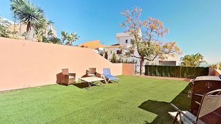 Chalet en venta en Torrequebrada en Benalmádena