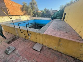 Casa rural en venta en La Hacienda - Nueva Andalucía en Dos Hermanas