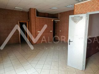 Local comercial en alquiler en Portada Alta - Pol. Crta. De Cártama en Málaga